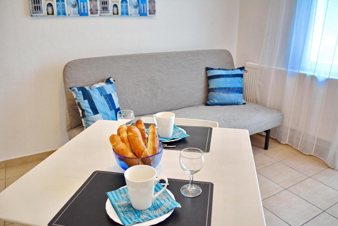 Apartments Cala Biograd Na Moru Buitenkant foto